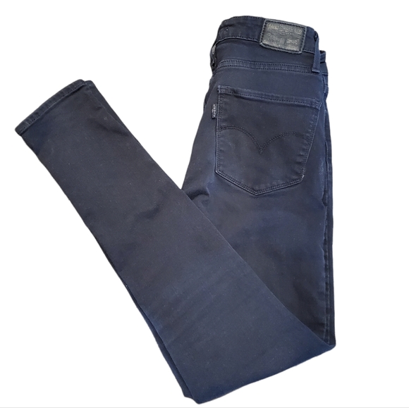 Levi's 721 High Rise Skinny Black Jeans - Picture 2 of 7